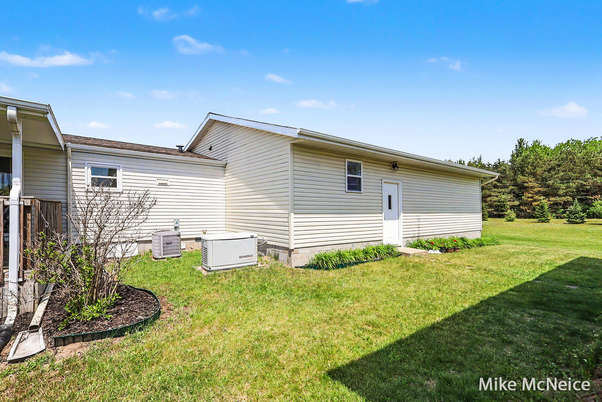2079 West McMillan Road Muskegon, MI 49445 - Photo 31 of 36 IMG_9641