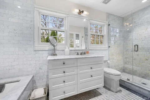 $2,195,000 | 107 White Plains Road, Bronxville, NY 10708