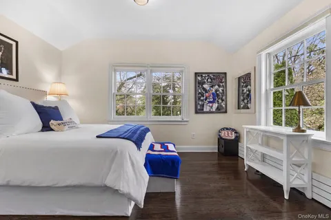 $2,195,000 | 107 White Plains Road, Bronxville, NY 10708