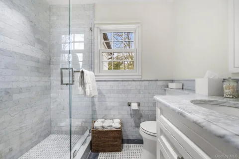 $2,195,000 | 107 White Plains Road, Bronxville, NY 10708