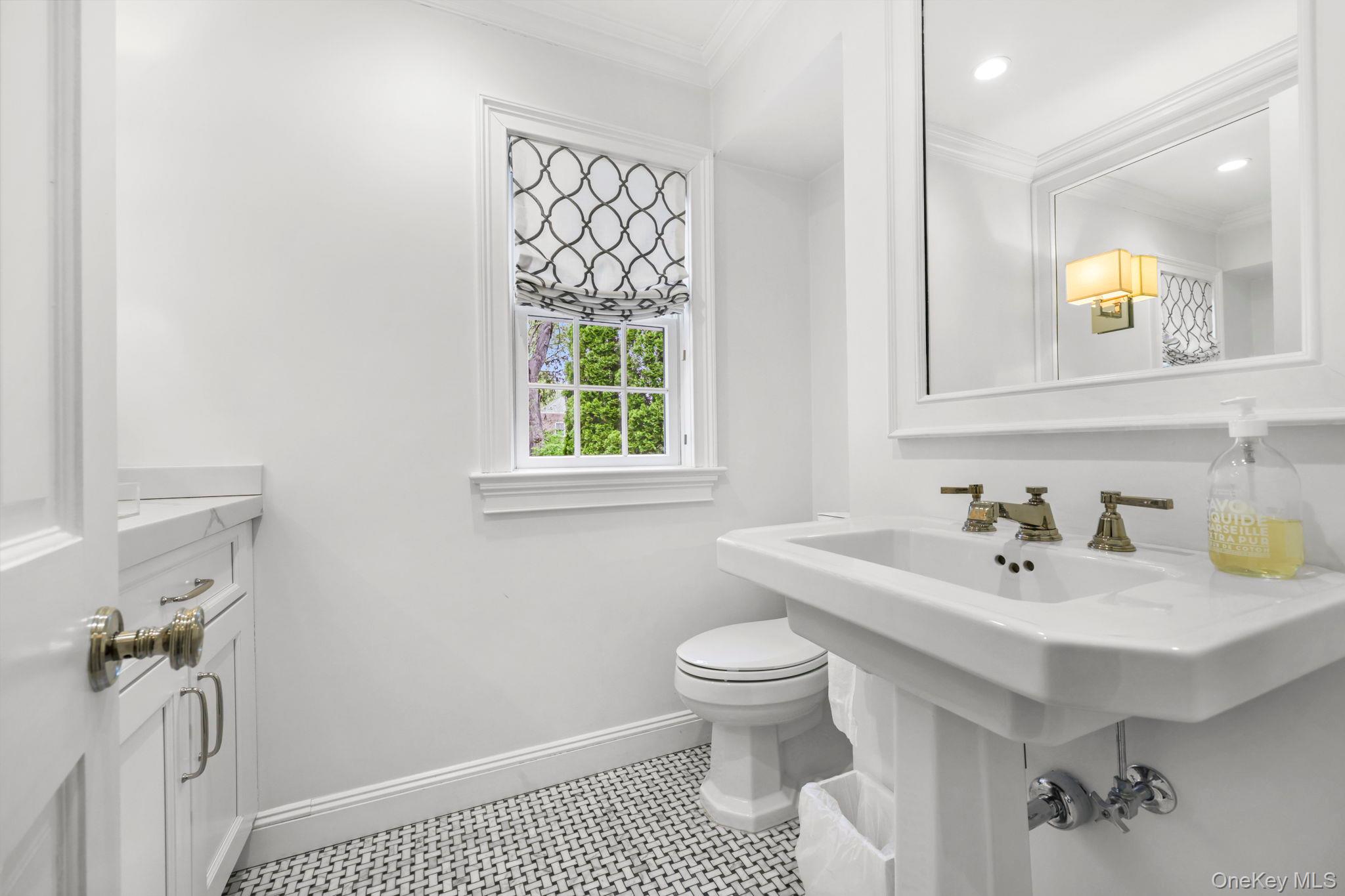 107 White Plains Road Bronxville, NY 10708 - Photo 7 of 22