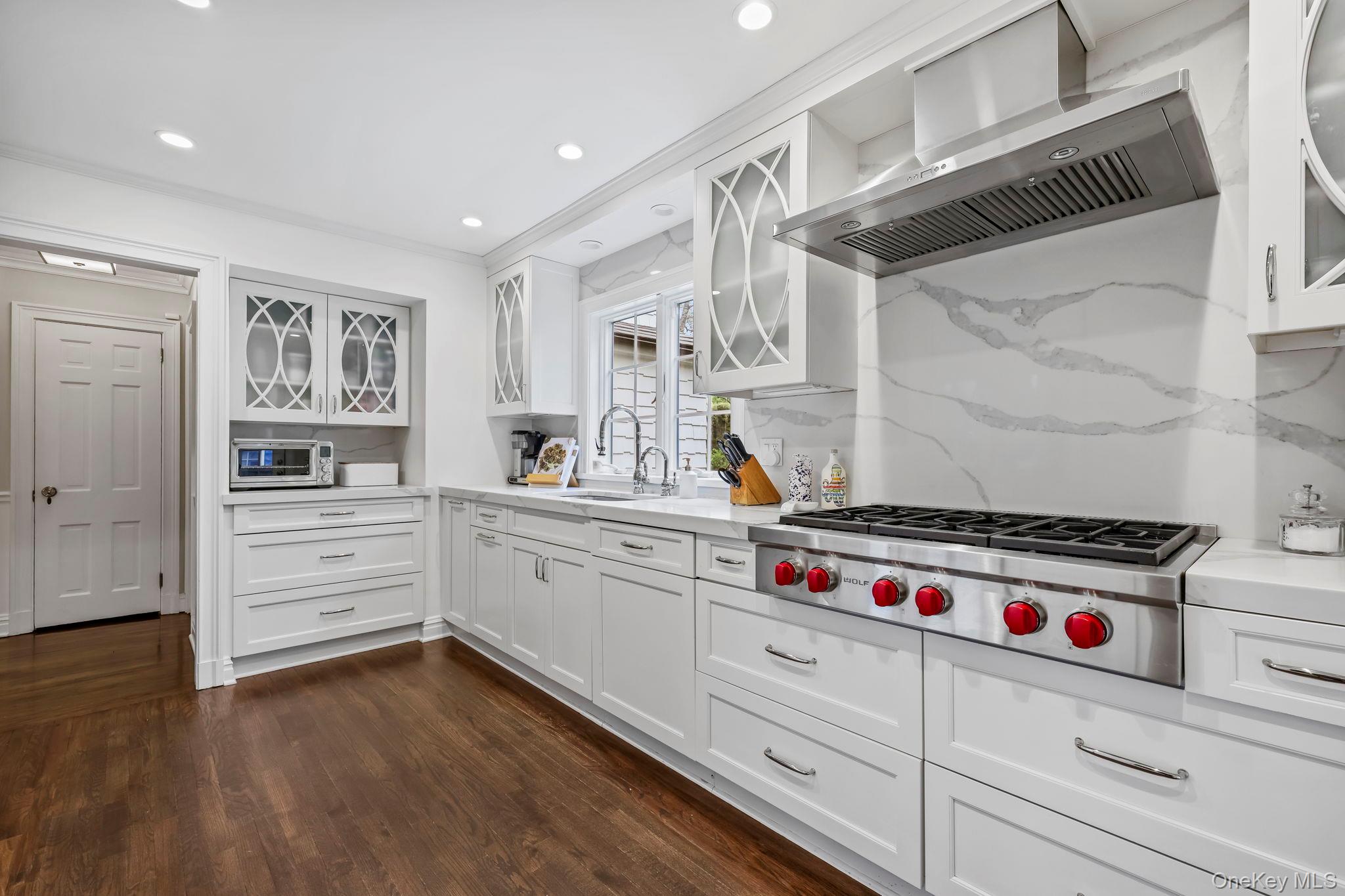 107 White Plains Road Bronxville, NY 10708 - Photo 8 of 22