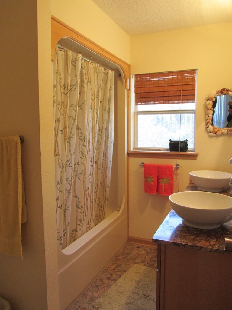 801 West Bay Shore Drive Eastpoint, FL 32328 - Photo 29 of 38