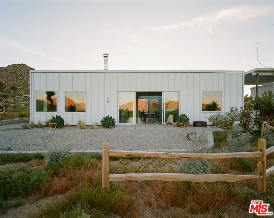 7825 Conejo Avenue Joshua Tree, CA 92252 - Photo 25 of 34 an aerial view of a house