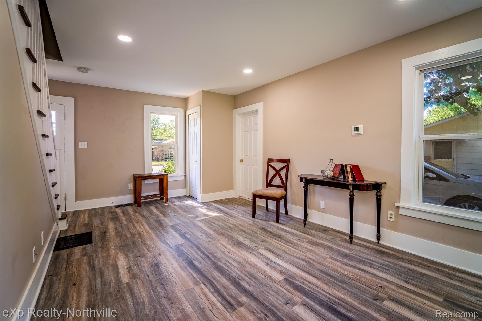 2709 Platt Road Ann Arbor, MI 48104 - Photo 4 of 28 2709 Platt-8.jpg