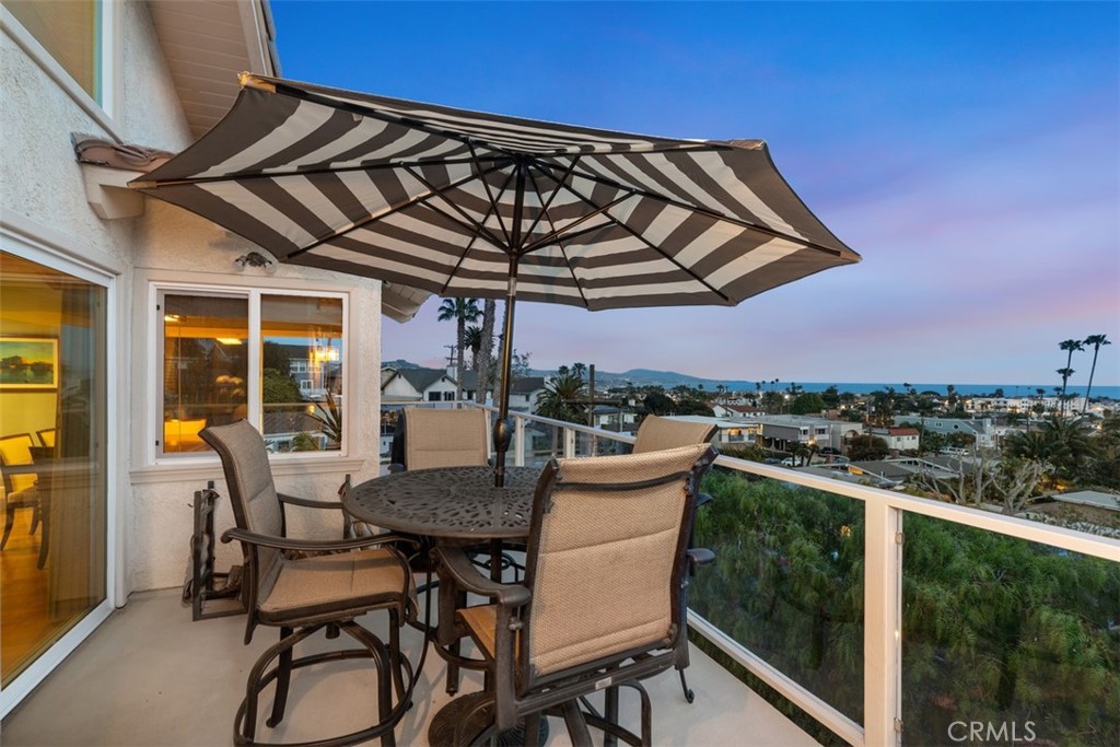 33901 Orilla Road Dana Point, CA 92629 - Photo 18 of 57 a view of a chair and table in the balcony