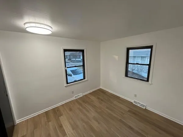 $316,000 | 1111 Southwest Mission Place, Lee's Summit, MO 64081