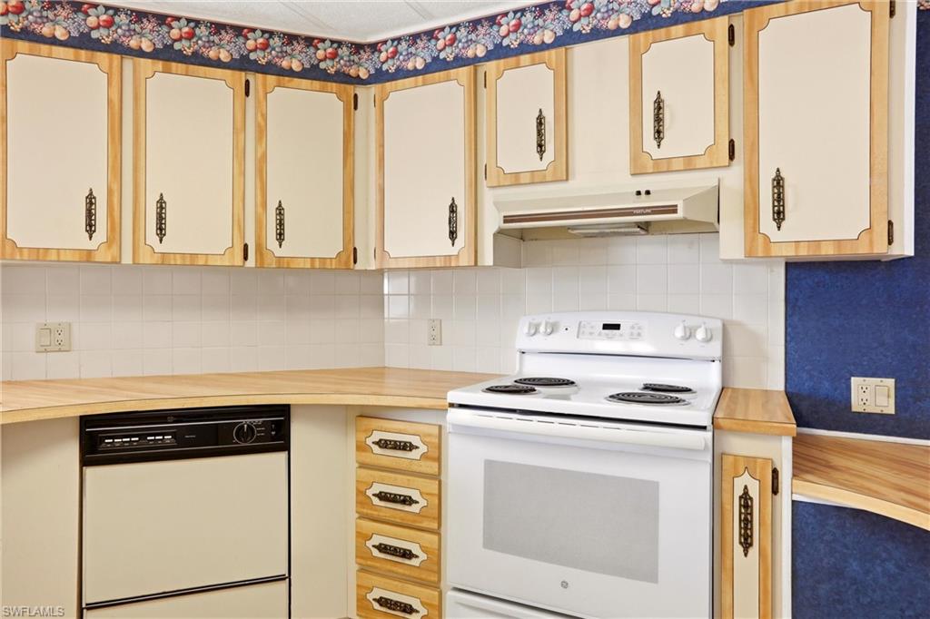 181 West Manatee Loop Punta Gorda, FL 33950 - Photo 13 of 50