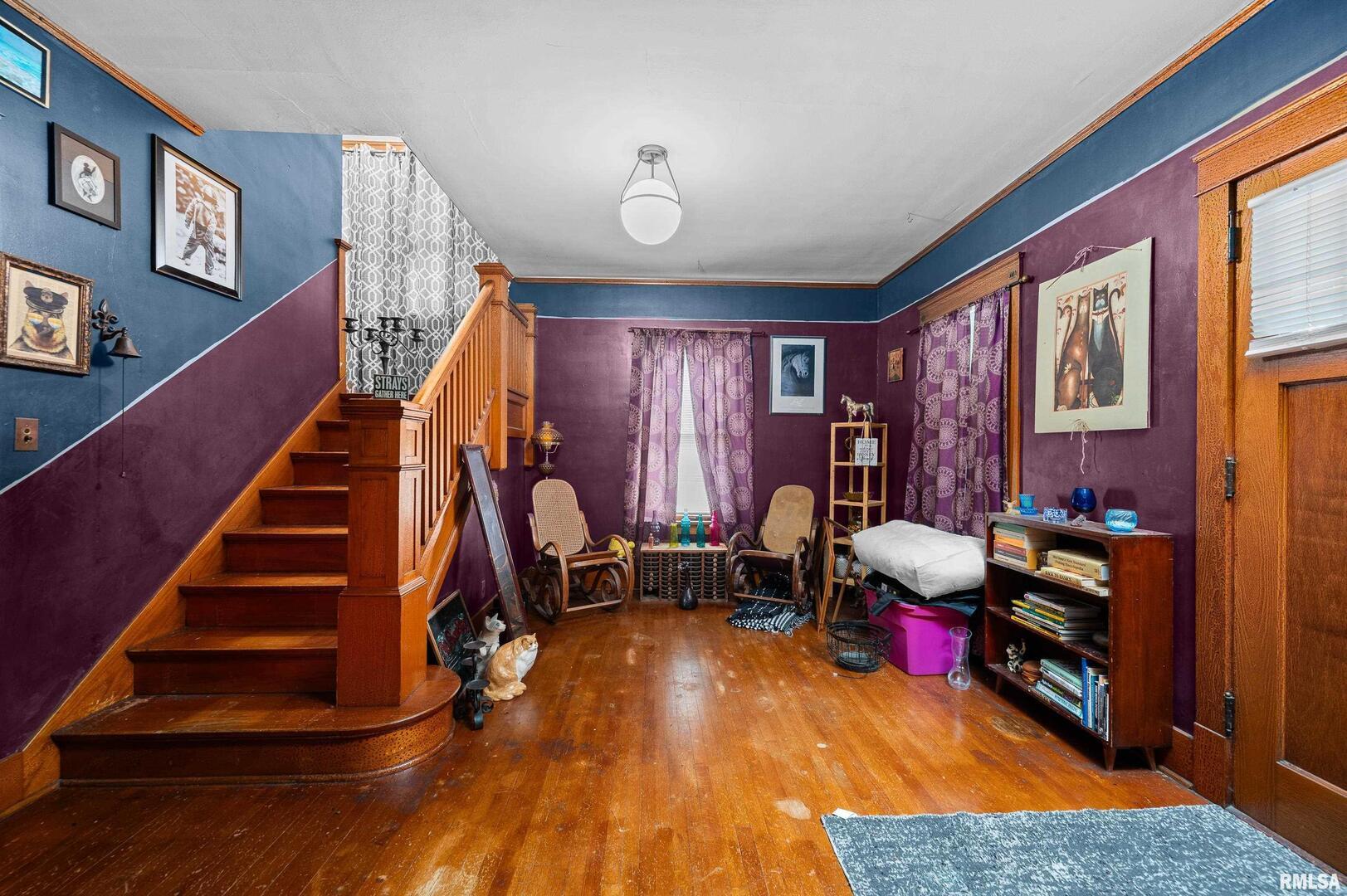 415 Southwest 4th Avenue Galva, IL 61434 - Photo 20 of 38 a room with wooden floor and furniture