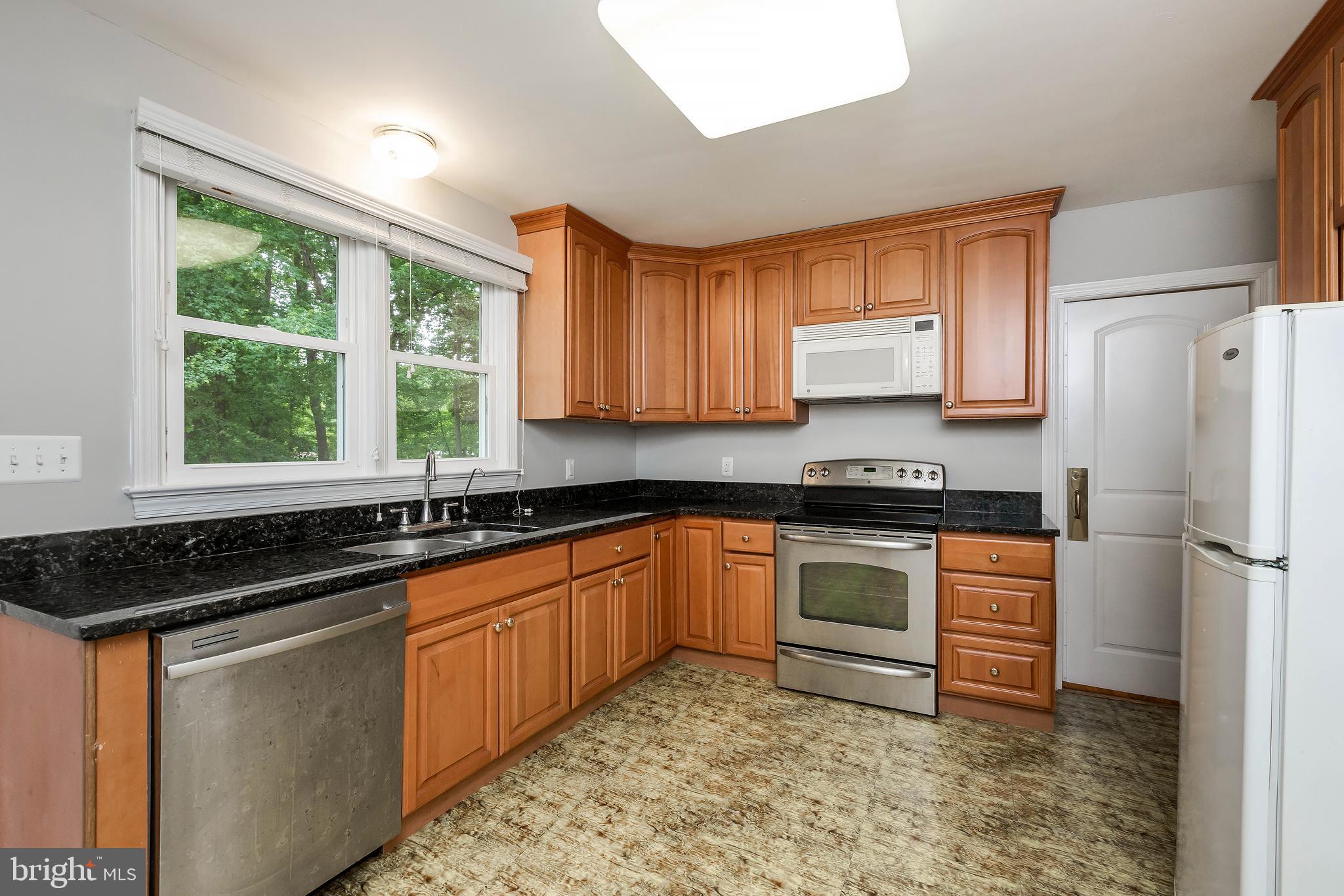 11730 Clopper Road Gaithersburg, MD 20878 - Photo 12 of 42 Gallery Image 12