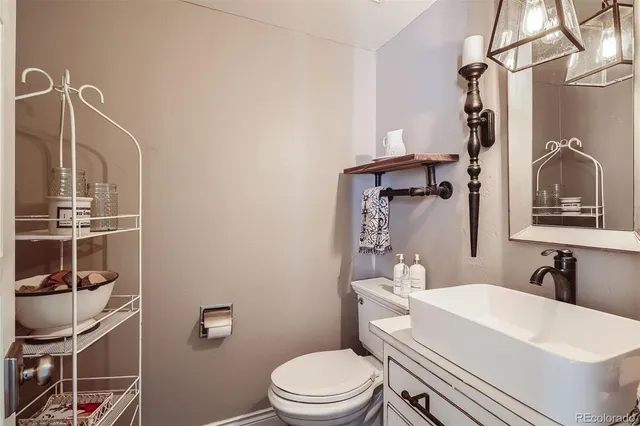 $2,075,000 | 5788 Oak Creek Lane, Greenwood Village, CO 80121