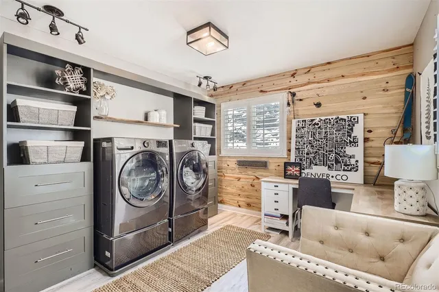 $2,075,000 | 5788 Oak Creek Lane, Greenwood Village, CO 80121