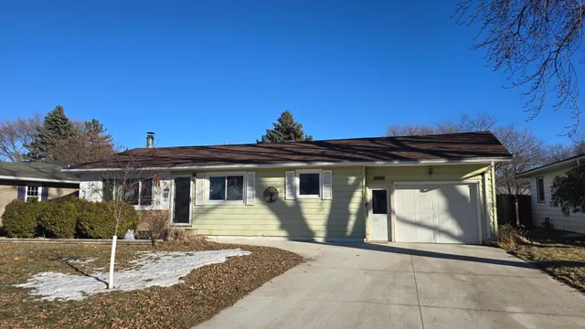 $225,000 | 409 South 1st Street, Marshall, MN 56258