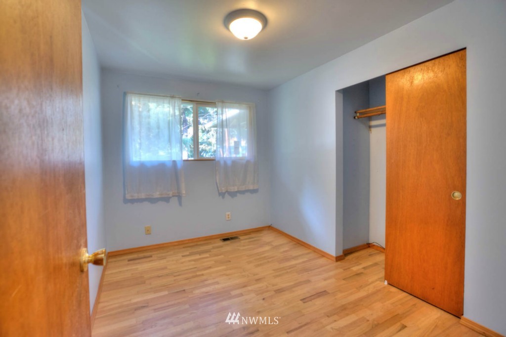 24119 3rd Place West Bothell, WA 98021 - Photo 8 of 13