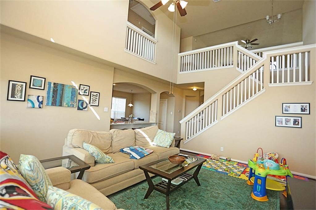 2710 Diamond Vista Lane Rosharon, TX 77583 - Photo 6 of 32 Gallery Image 6