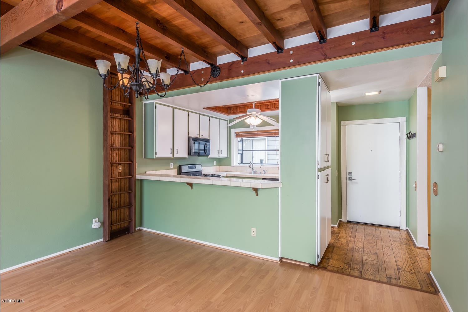 641 Arneill Road Camarillo, CA 93010 - Photo 2 of 17 641 Arneill Rd-001-2-EntranceKitchen-MLS