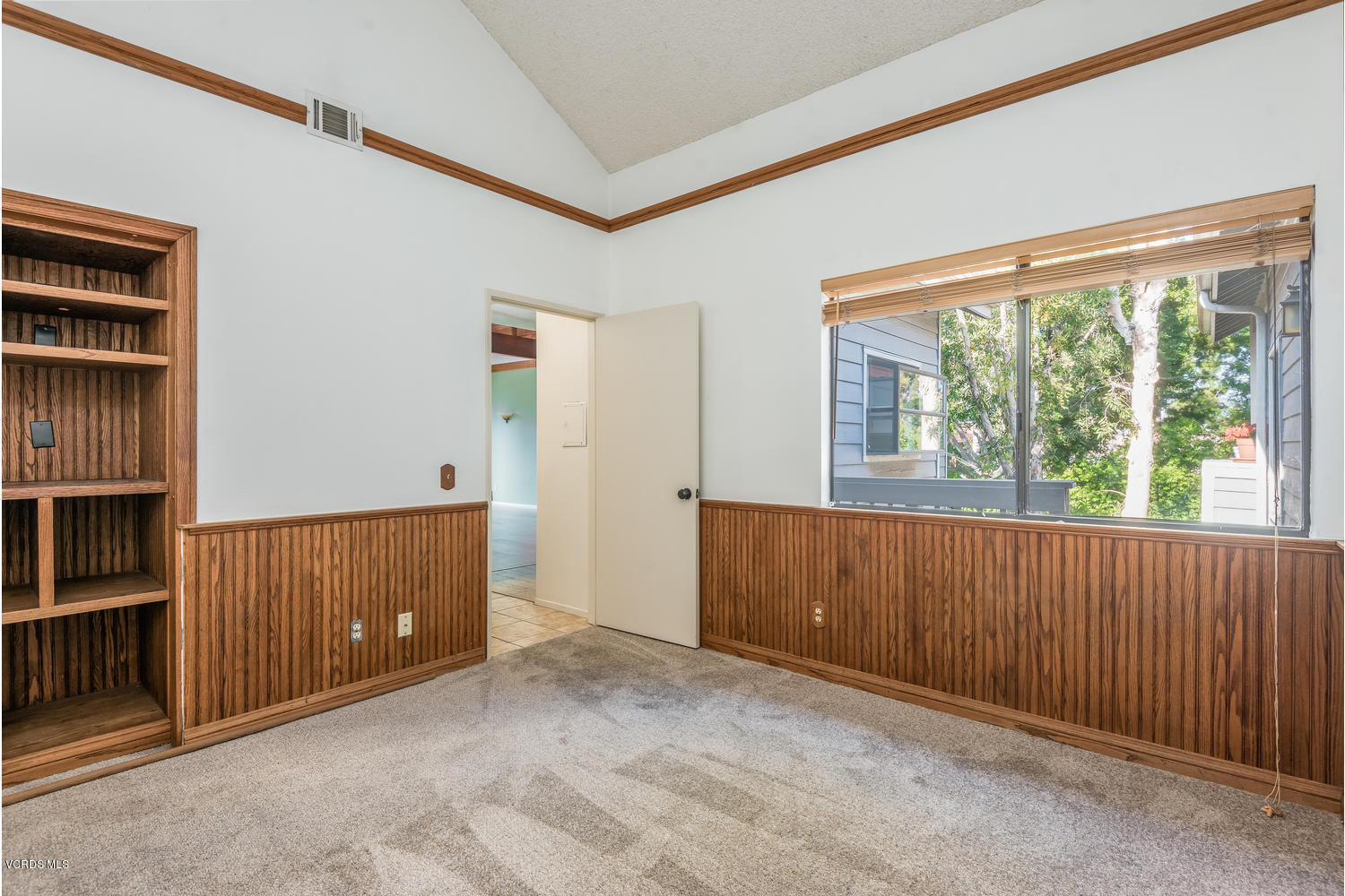 641 Arneill Road Camarillo, CA 93010 - Photo 12 of 17 641 Arneill Rd-011-14-Bedroom 2-MLS_Size