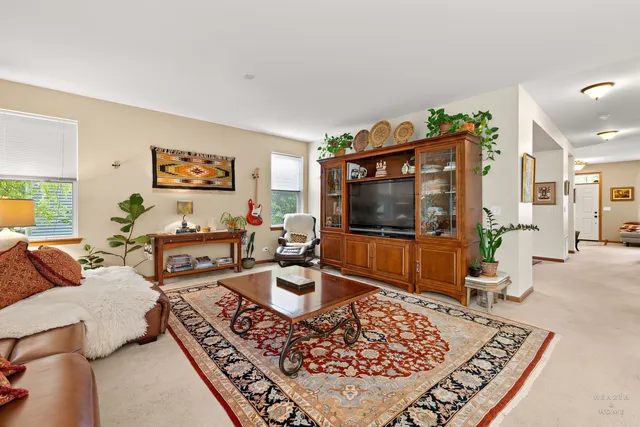 $485,000 | 365 Oakmont Drive, Cary, IL 60013