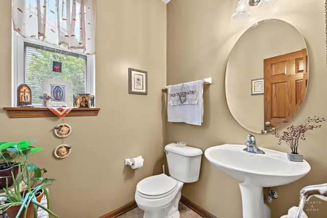 $485,000 | 365 Oakmont Drive, Cary, IL 60013