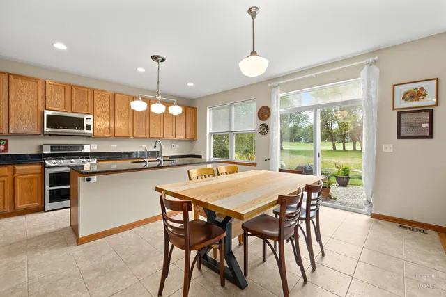 $485,000 | 365 Oakmont Drive, Cary, IL 60013