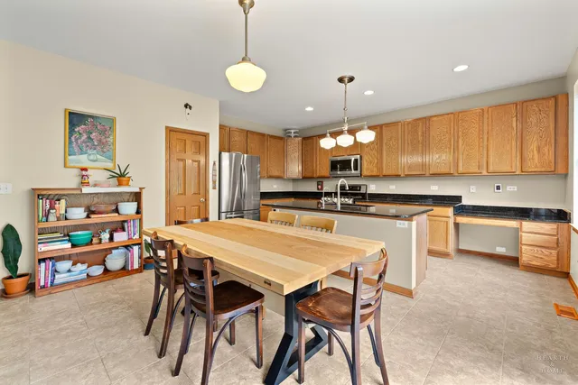 $485,000 | 365 Oakmont Drive, Cary, IL 60013