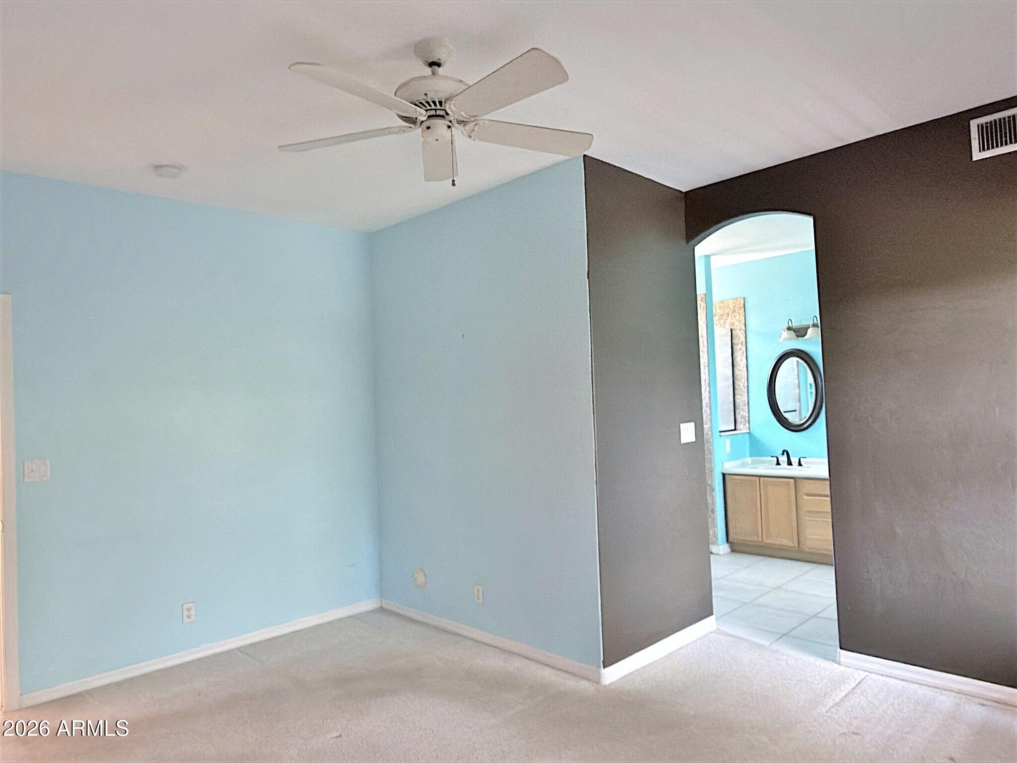 1127 East Joy Ranch Road Phoenix, AZ 85086 - Photo 14 of 55 25 (1)
