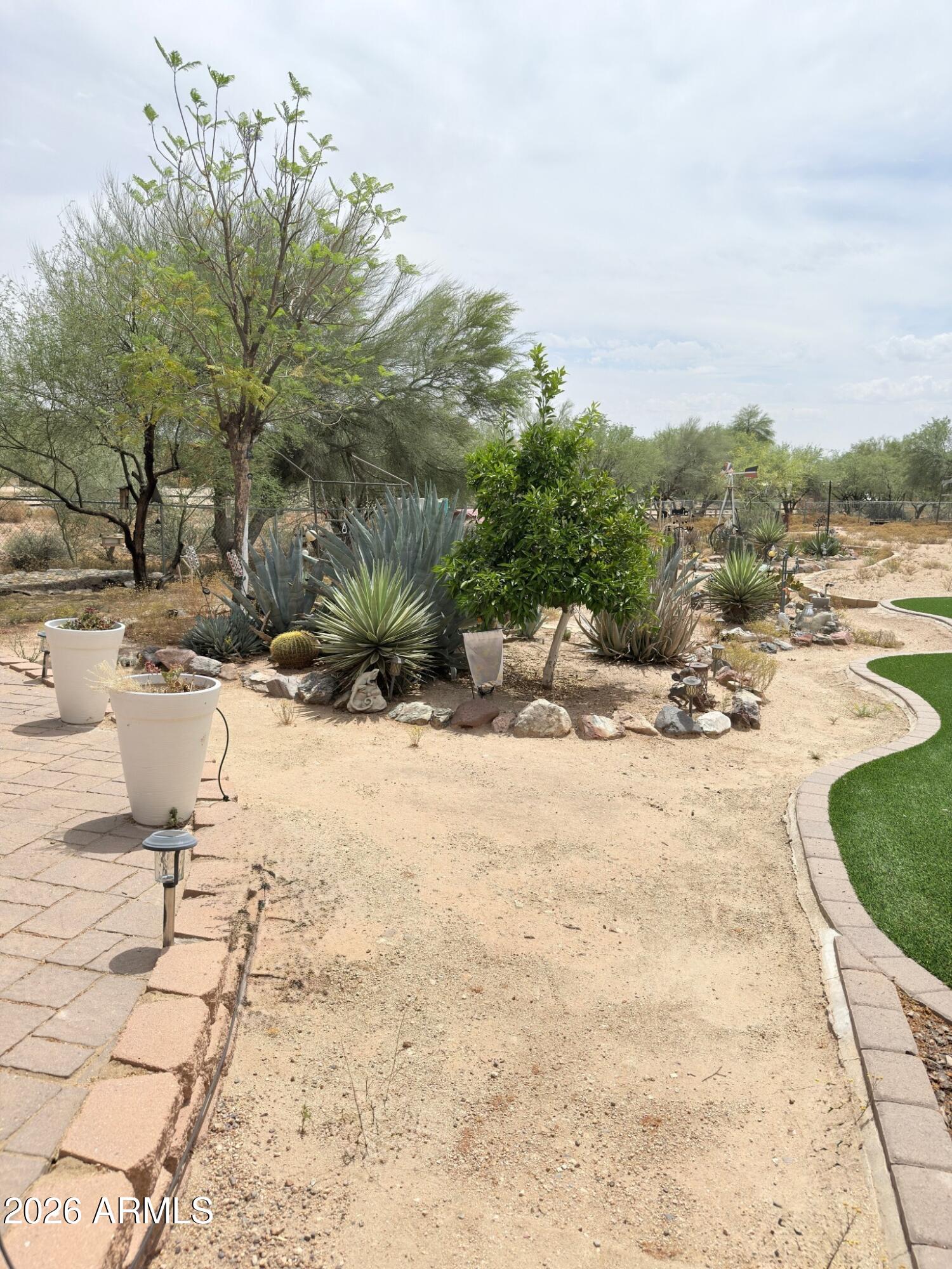 1127 East Joy Ranch Road Phoenix, AZ 85086 - Photo 28 of 55 61