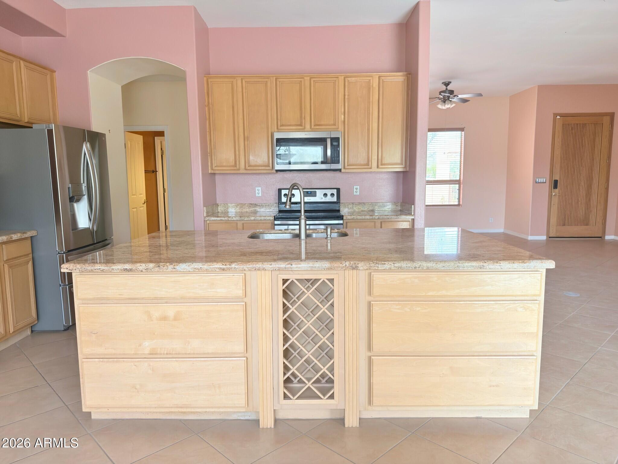 1127 East Joy Ranch Road Phoenix, AZ 85086 - Photo 4 of 55 35