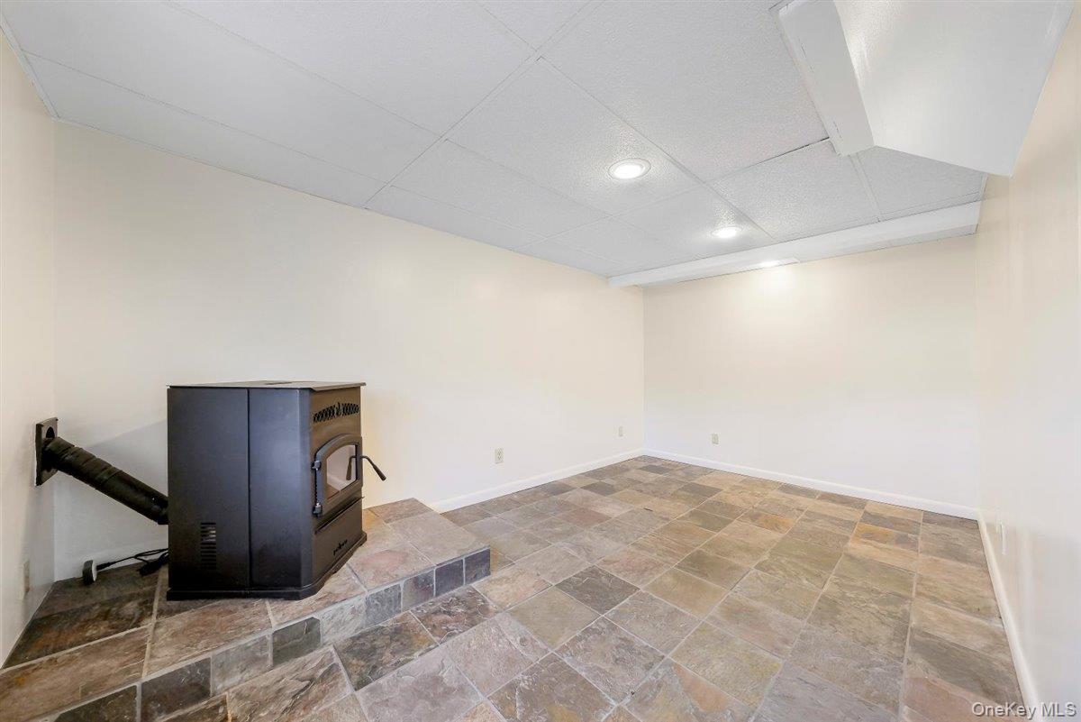 22 Quaker Hill Road Monroe, NY 10950 - Photo 23 of 36