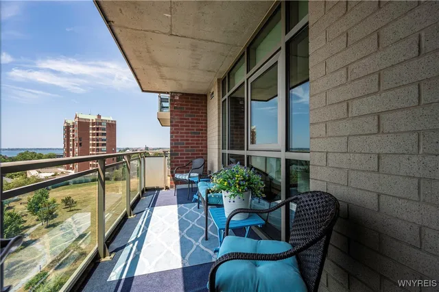 $574,900 | 132 Lakefront Boulevard, Unit 504, Buffalo, NY 14202