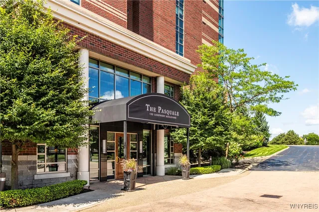 $574,900 | 132 Lakefront Boulevard, Unit 504, Buffalo, NY 14202