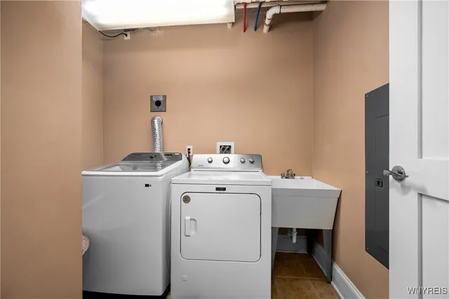 $574,900 | 132 Lakefront Boulevard, Unit 504, Buffalo, NY 14202