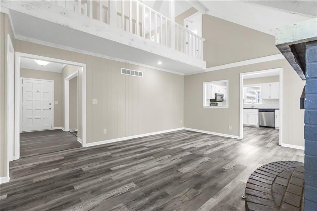 6939 Widmer Road Shawnee, KS 66216 - Photo 11 of 33