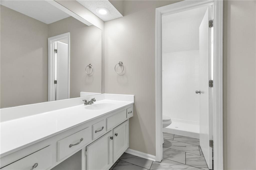 6939 Widmer Road Shawnee, KS 66216 - Photo 18 of 33