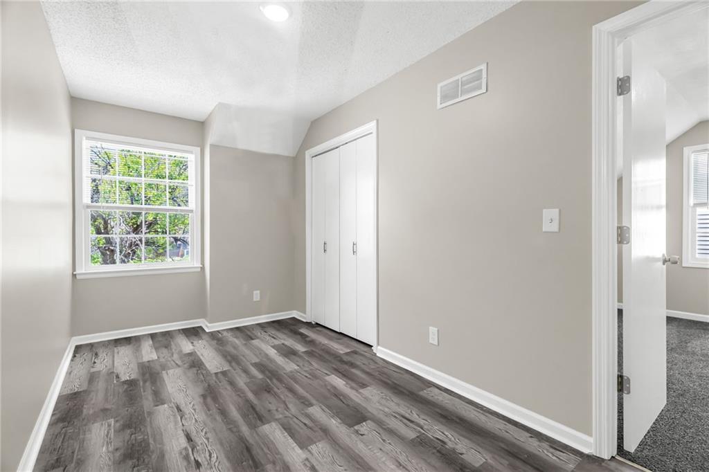 6939 Widmer Road Shawnee, KS 66216 - Photo 19 of 33