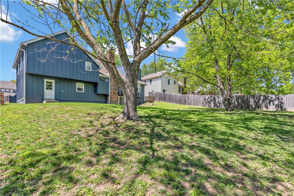 6939 Widmer Road Shawnee, KS 66216 - Photo 26 of 33