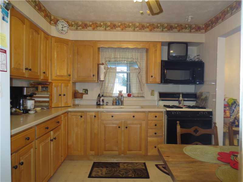 105 Heck Road Sarver, PA 16055 - Photo 2 of 16 Kitchen.