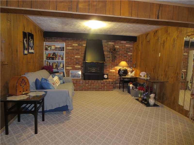 105 Heck Road Sarver, PA 16055 - Photo 11 of 16 Family Room.