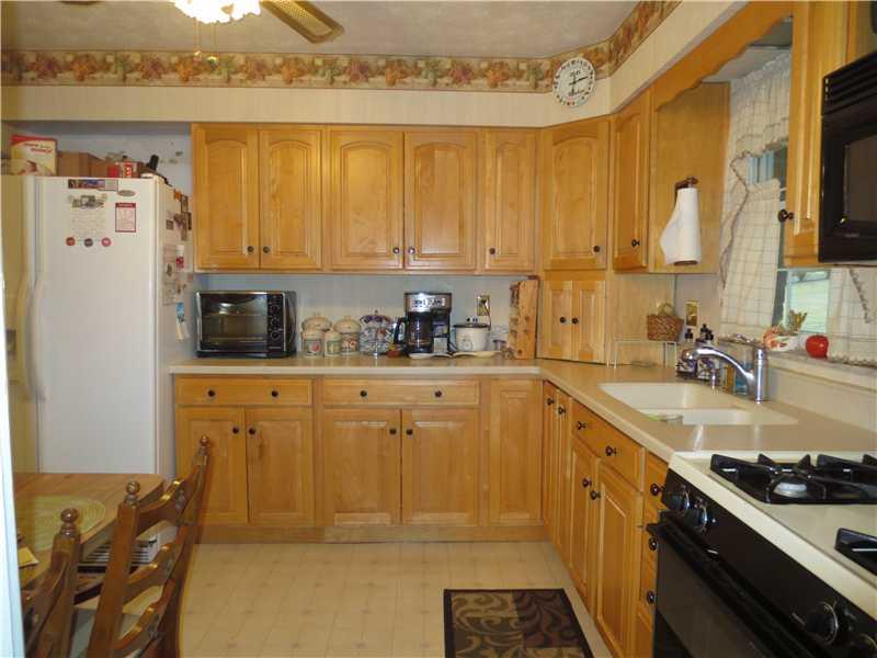 105 Heck Road Sarver, PA 16055 - Photo 3 of 16 Kitchen.