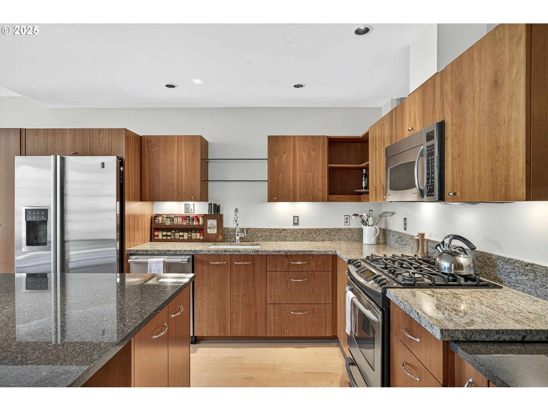 1221 Southwest 10th Avenue, Unit 306 Portland, OR 97205 - Photo 13 of 48 Kitchen