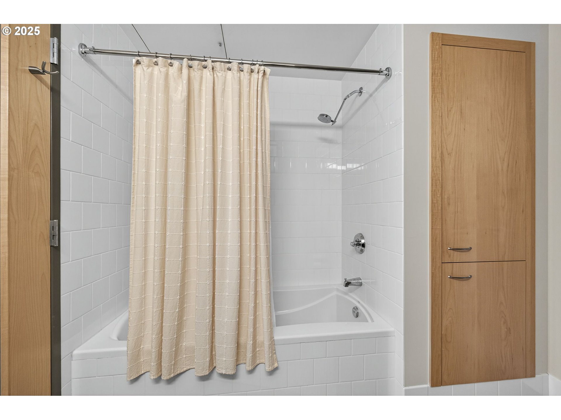 1221 Southwest 10th Avenue, Unit 306 Portland, OR 97205 - Photo 22 of 48 Bathroom, Attached