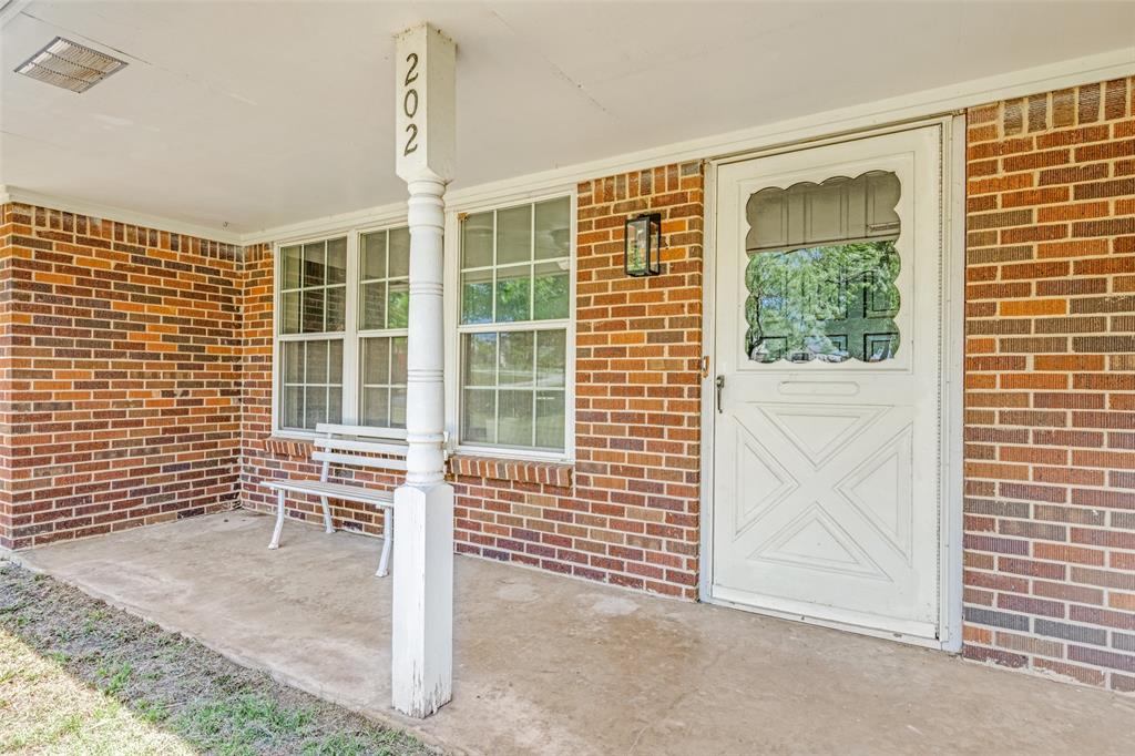 202 Old Justin Road Argyle, TX 76226 - Photo 5 of 25