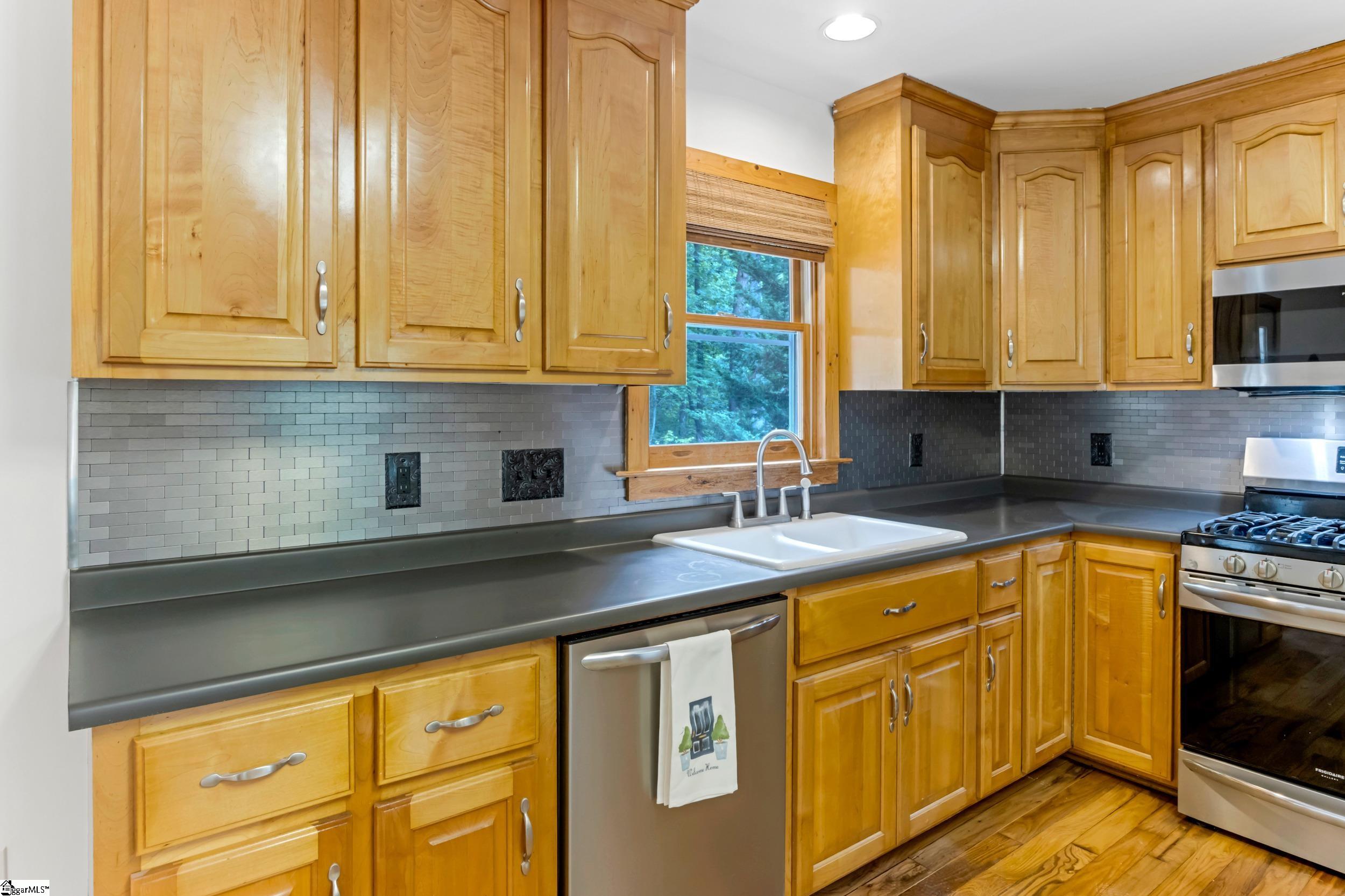 155 Shepherd Springs Drive Cleveland, SC 29635 - Photo 13 of 33