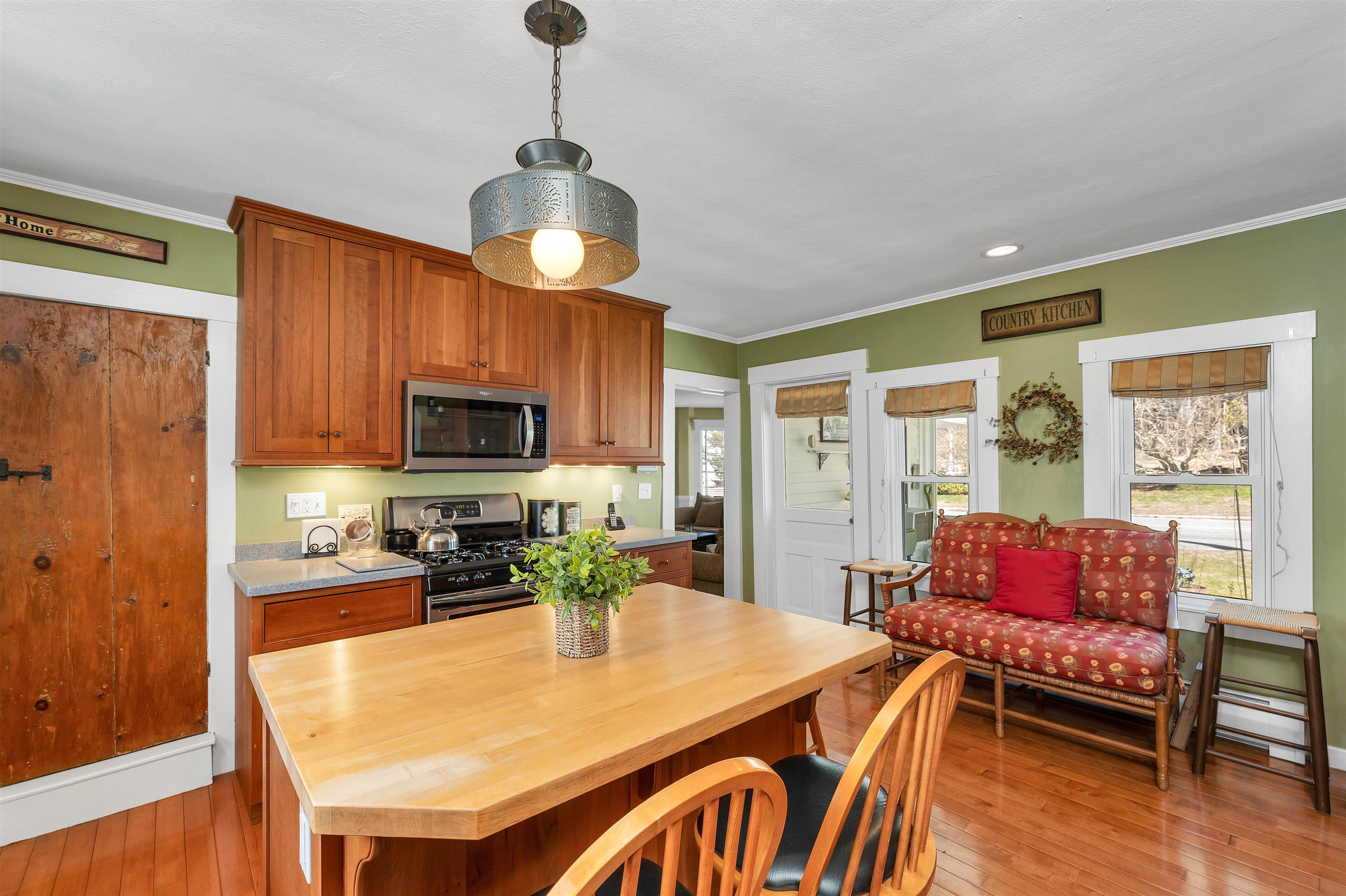 16 Old Portland Road Freedom, NH 03836 - Photo 4 of 40