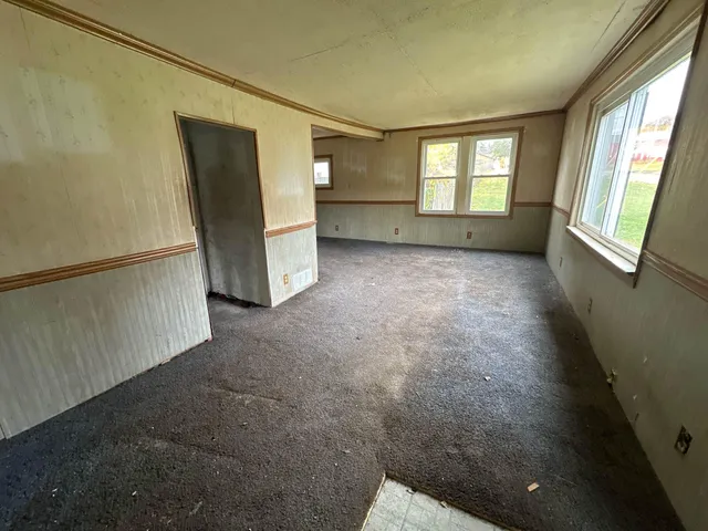 $67,750 | 490 4th Street, Benton Harbor, MI 49022