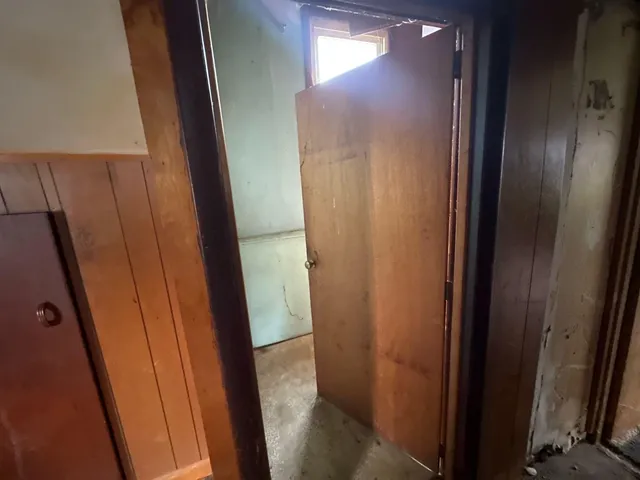 $67,750 | 490 4th Street, Benton Harbor, MI 49022