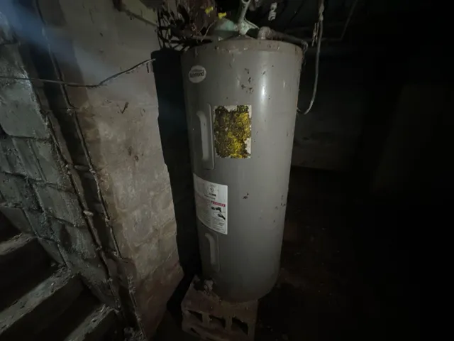 $67,750 | 490 4th Street, Benton Harbor, MI 49022