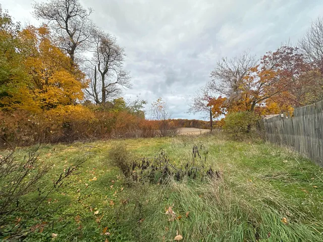 $67,750 | 490 4th Street, Benton Harbor, MI 49022