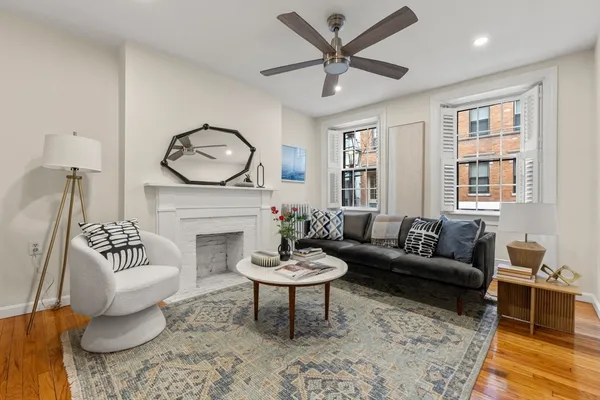 $829,000 | 37 Grove Street, Unit 2, Boston, MA 02114