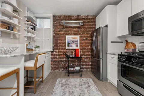 $829,000 | 37 Grove Street, Unit 2, Boston, MA 02114